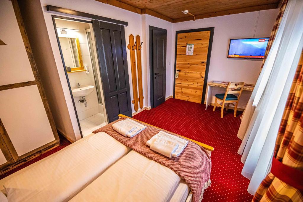 Doppelzimmer 4