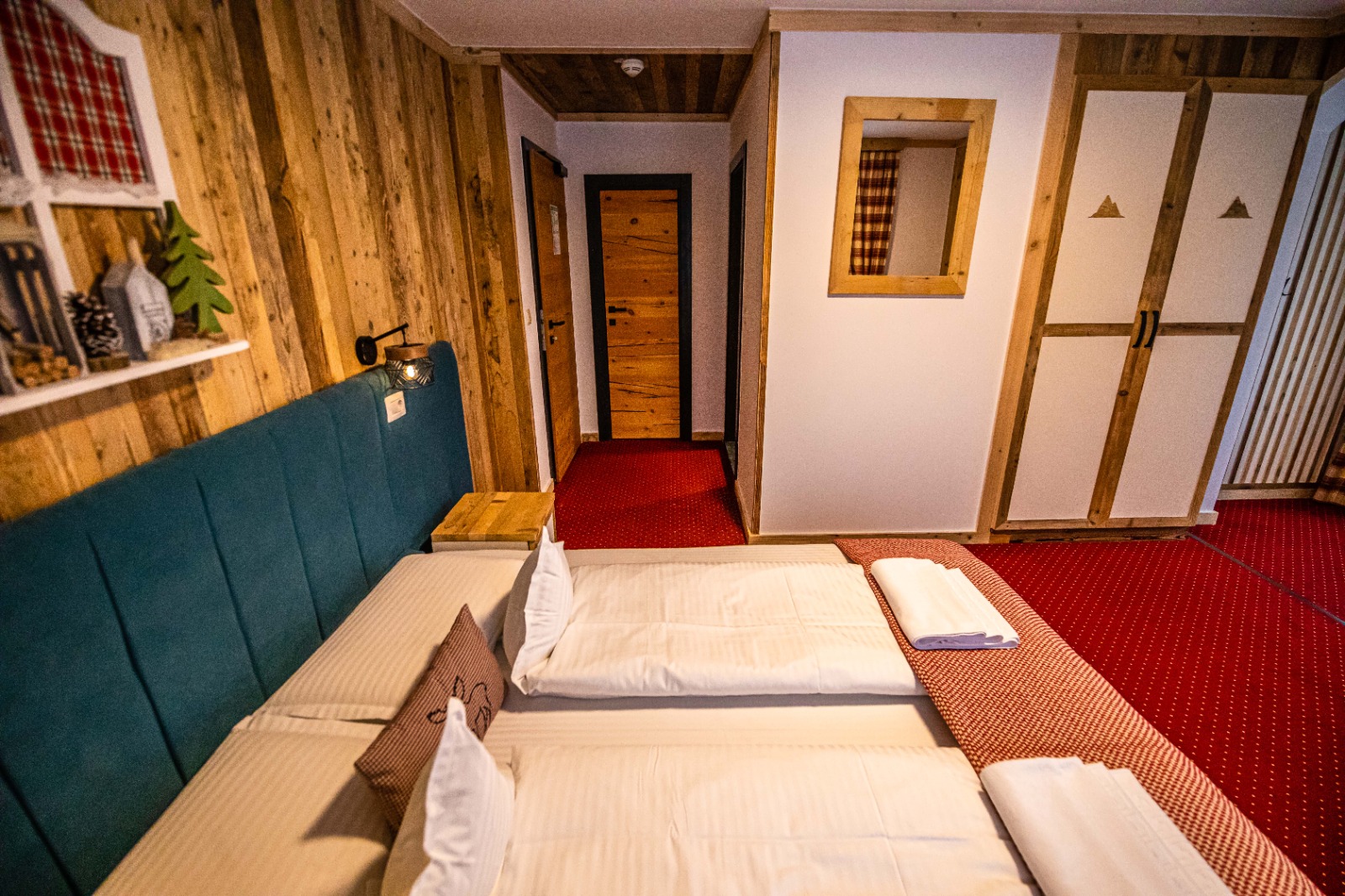 Familienzimmer mit Verbindungstür 7